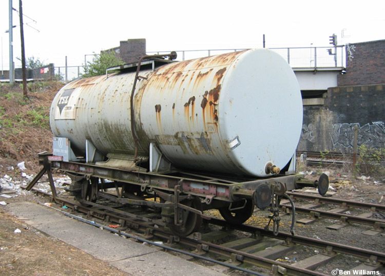 Photo of 024482 at Willesden TMD