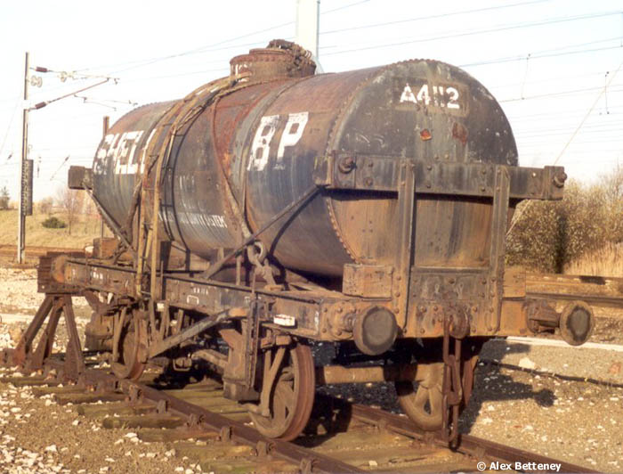 Photo of 041181 at Doncaster Belmont yard
