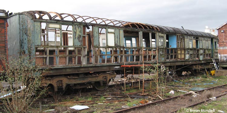 Photo of 320645 at York Leeman Road