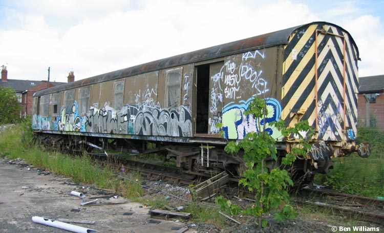 Photo of 975071 at Heaton ECD yard