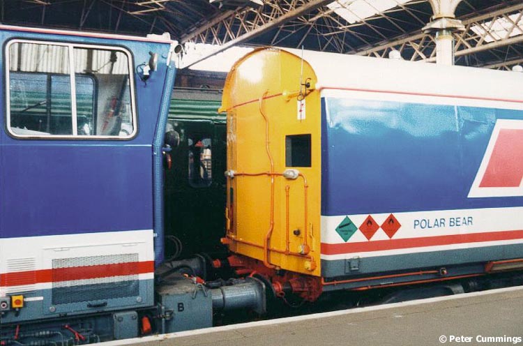 Photo of 975486 detail at London Bridge