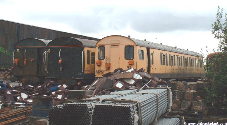 Photo of 977349, 977346 (6910) & 977350 at Immingham Railfreight Terminal