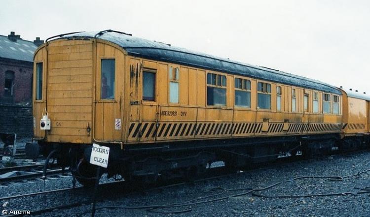 Photo of DE 320921 at Gateshead TMD