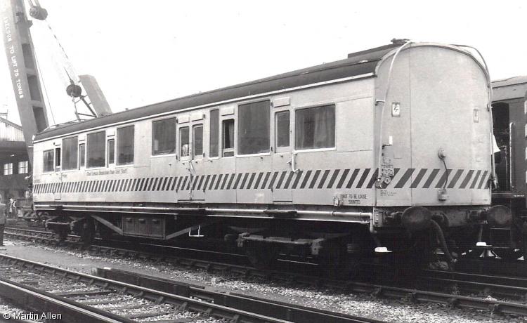 Photo of ADS 70122 at Ashford Chart Leacon