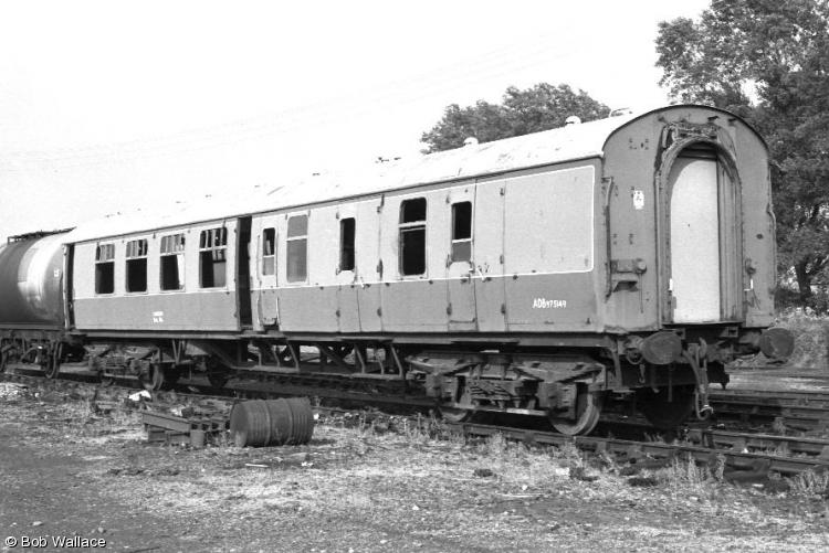 Photo of 975149 at Swindon 
5 June 1982
Photo copyright of Bob Wallace