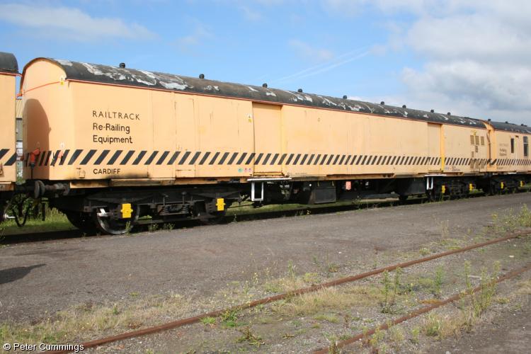Photo of 975494 at Margam
26 August 2007
Photo copyright of Peter Cummings
