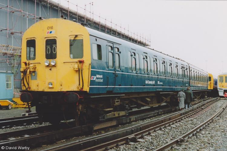 Photo of 977533 & 977534 at Wimbledon Depot