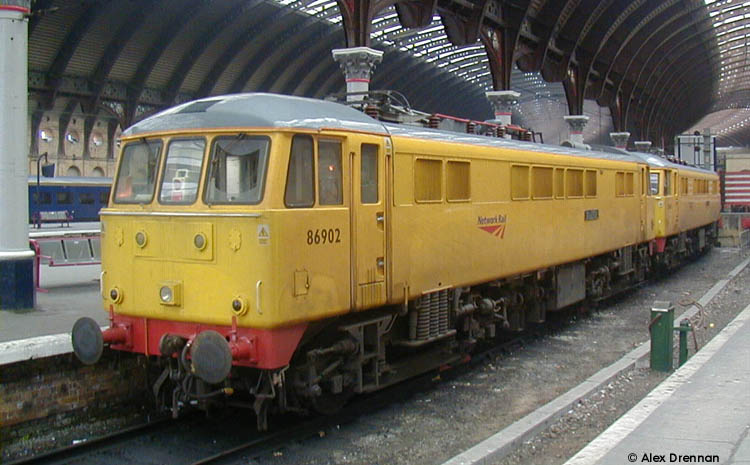 Photo of 86902 at York