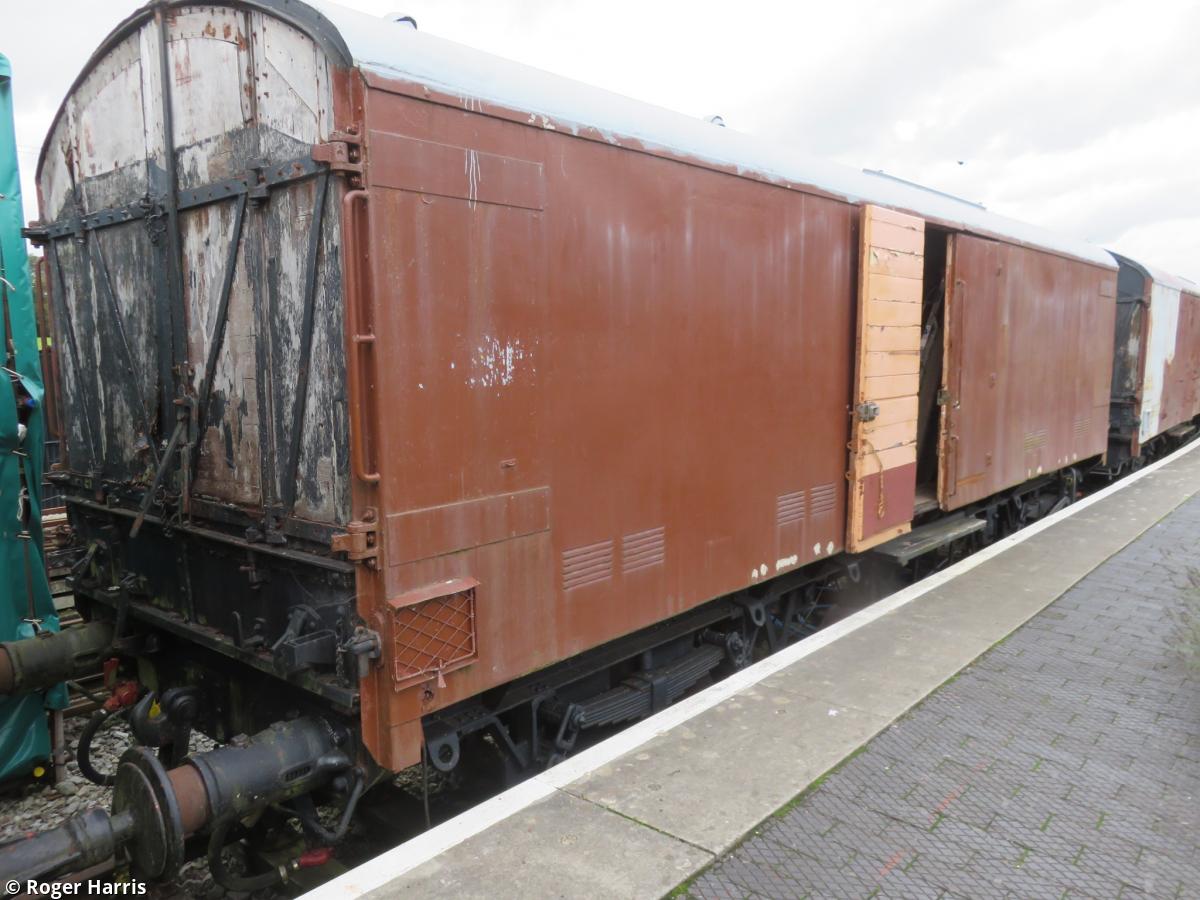 Photo of 889009 at Totnes Riverside, South Devon Railway